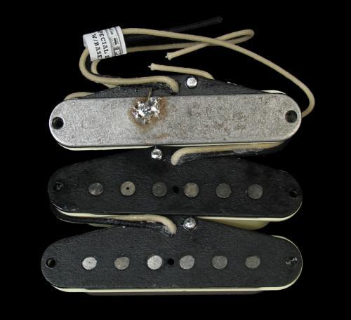 Lindy Fralin Blues Special Strat Pickup Set (Base Plate) Online Hot Sale