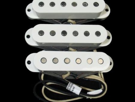 Lindy Fralin Blues Special Strat Pickup Set (Base Plate) Online Hot Sale